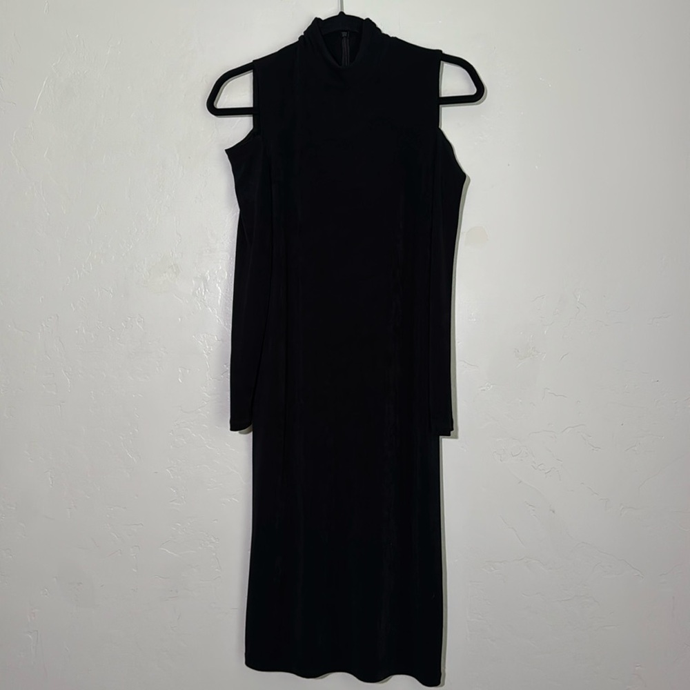 Chic Open shoulder  Black Dress